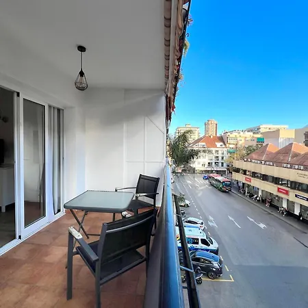 Urban Bay Center & 丰希罗拉