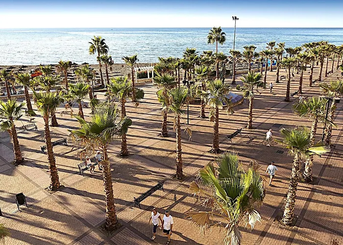 Urban Bay Center & Apartment