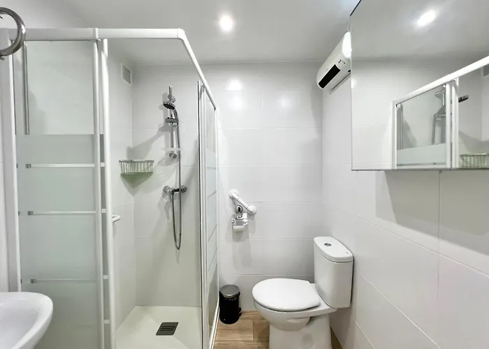 Urban Bay Center & Apartment *